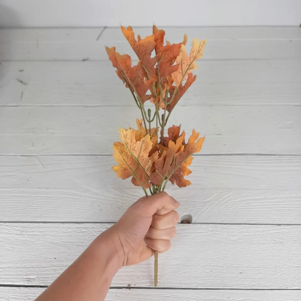 Větvička listí dubu 30 cm oranžovohnědá