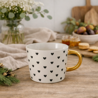 Porcelánový hrnek 310 ml - se srdíčky